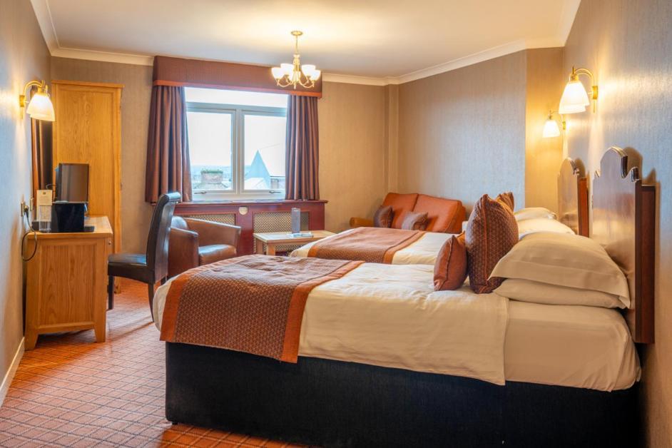Cairndale Hotel & Spa Dumfries Exterior foto